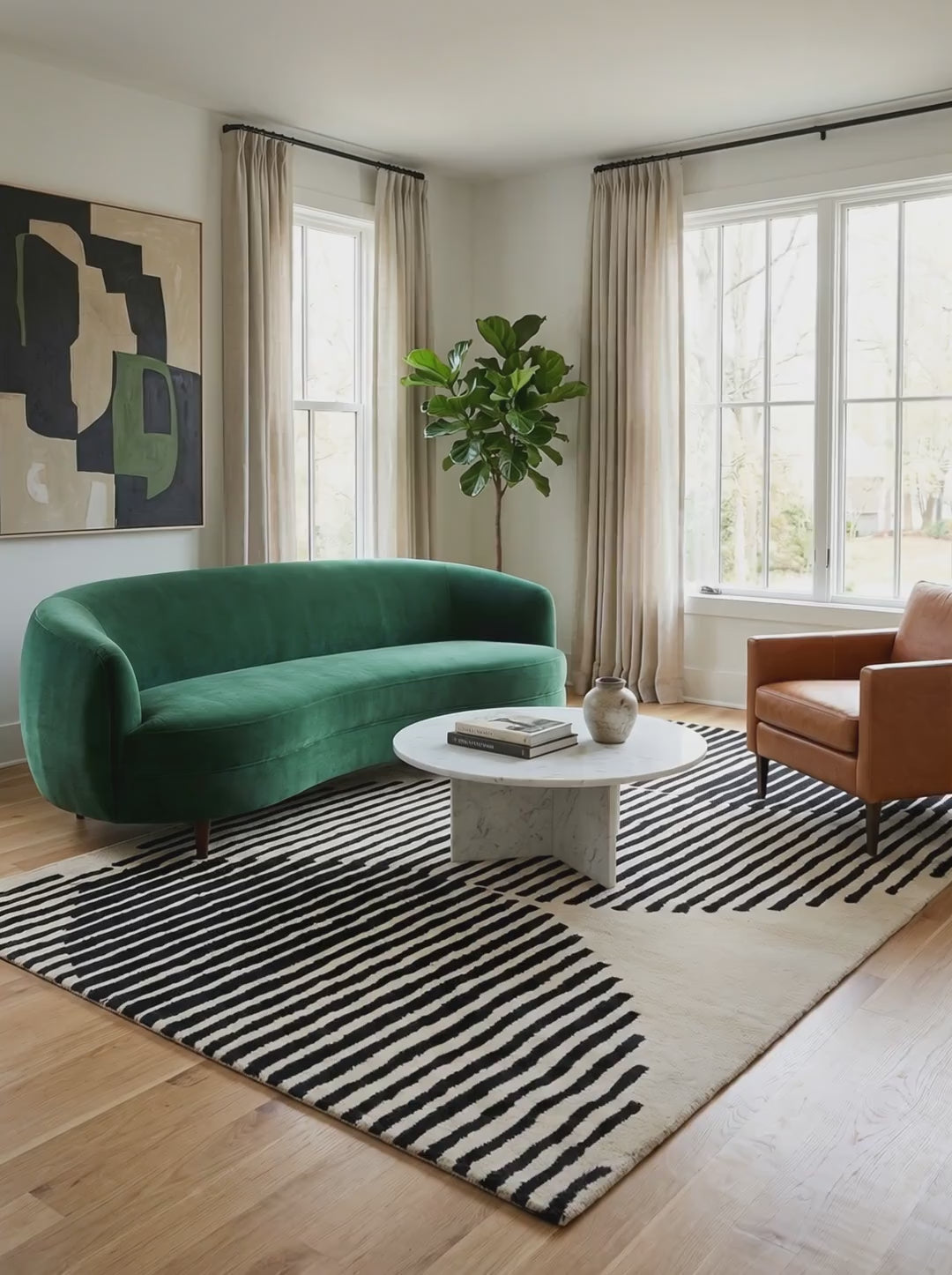 Charger la vidéo : Tapis Viscose Ivoire &amp; Noir - Lunaris