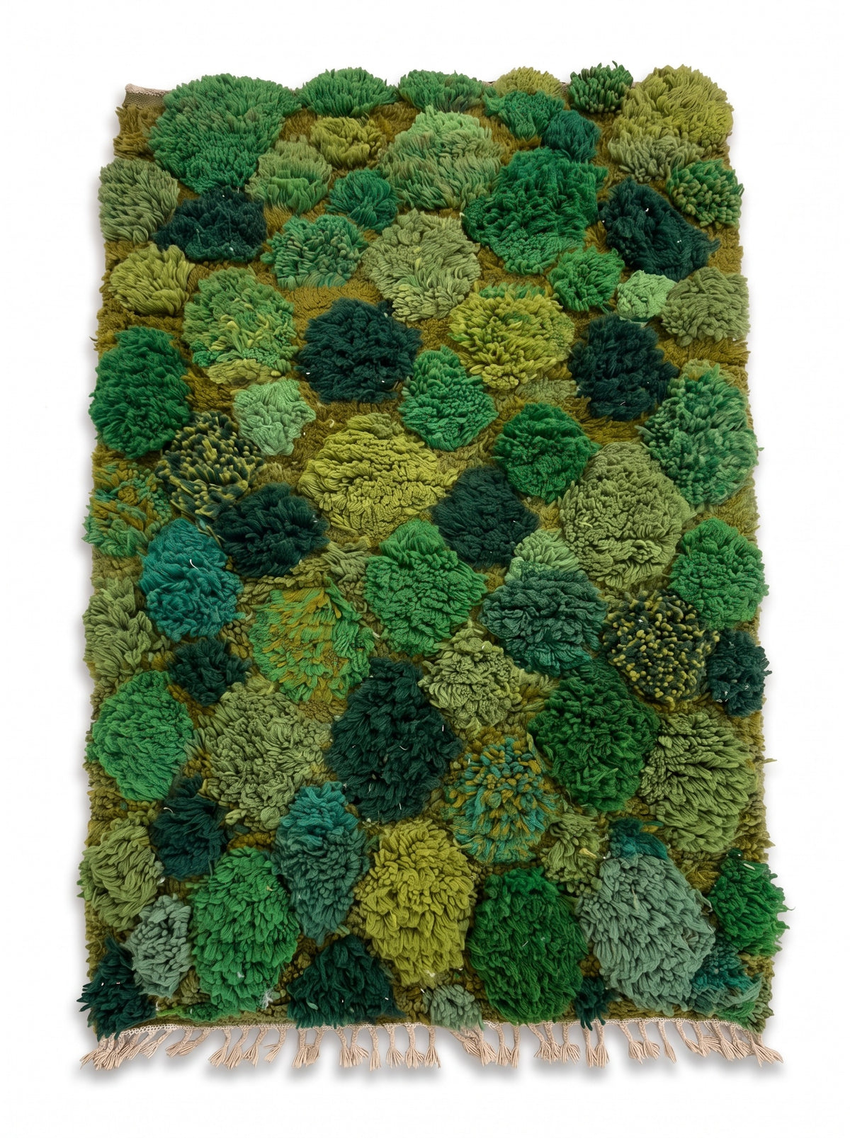 Tapis berbère à motifs vert mousse Zinat vu à plat, environ sept colonnes et douze rangs