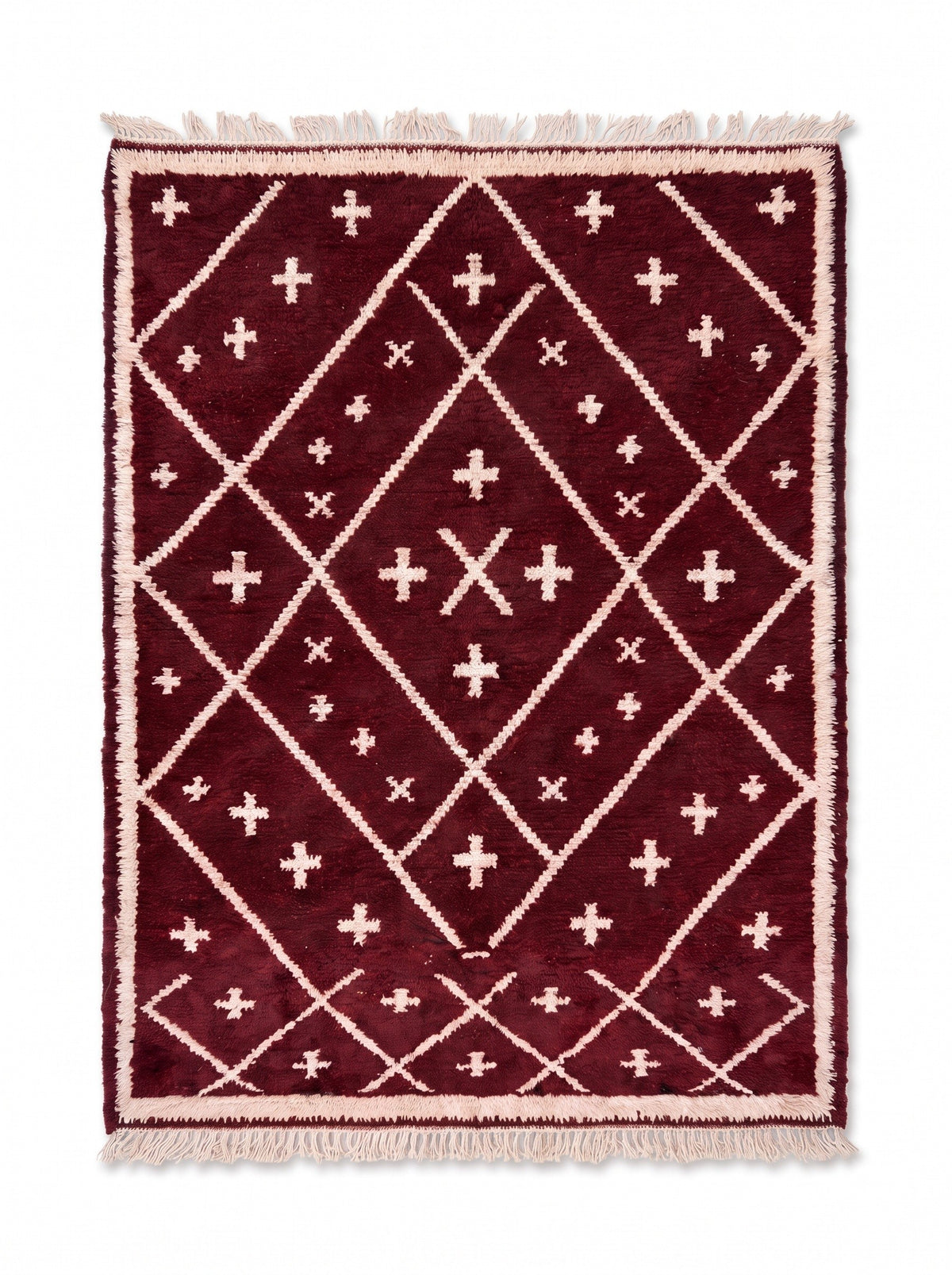 Tapis berbère style Beni Ouarain bordeaux Ammas vu à plat, fond bordeaux à poil moyen dense, franges écrues libres