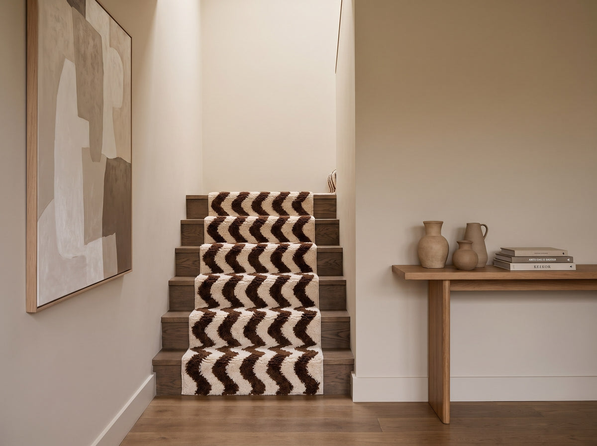 Style déco : intérieur de caractère. Ambiance : lumière naturelle. Pièce : escalier