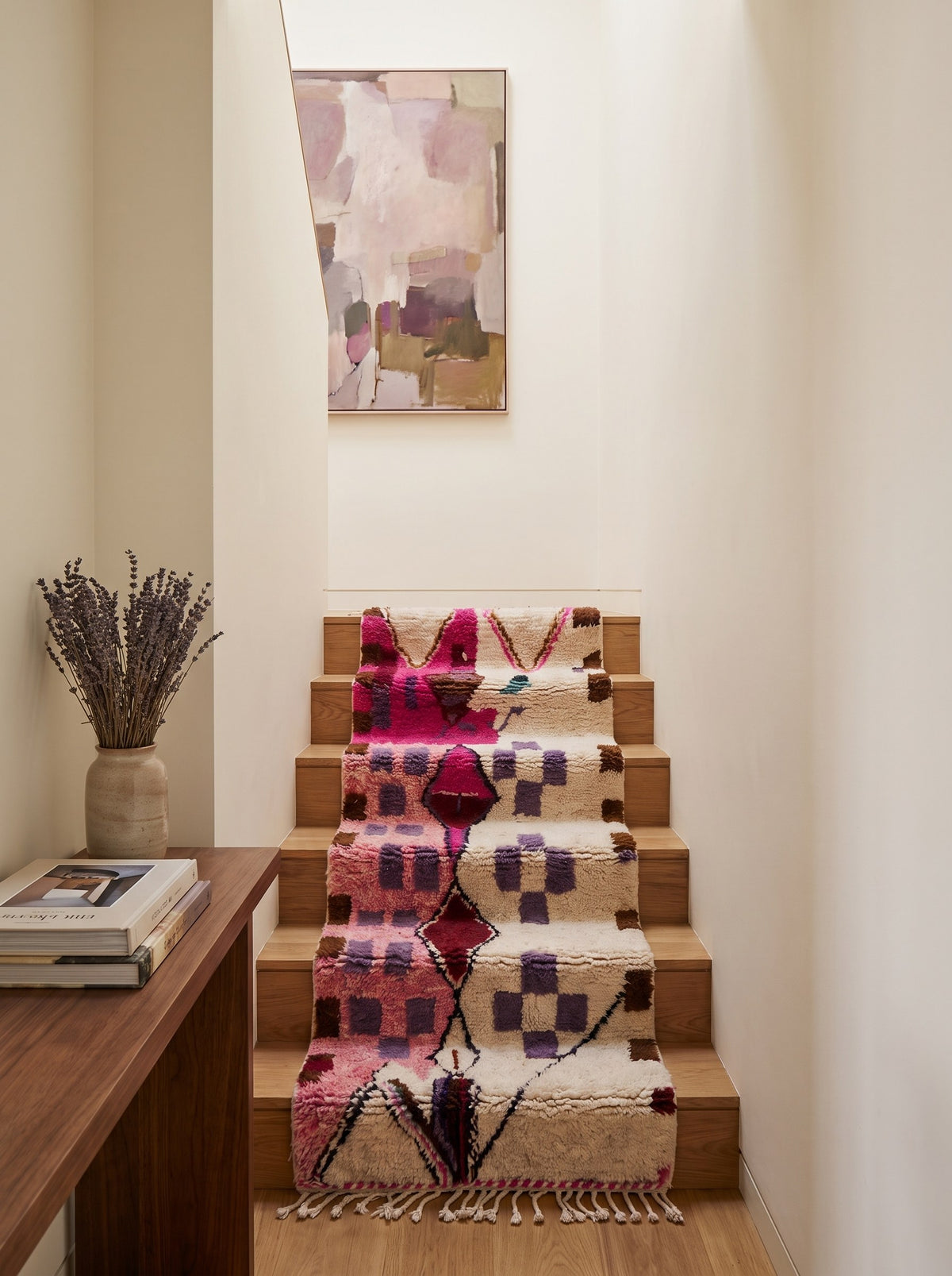 Zoumi Berber stair runner, Azilal style, in white and pink, on a staircase, hand-knotted in Morocco