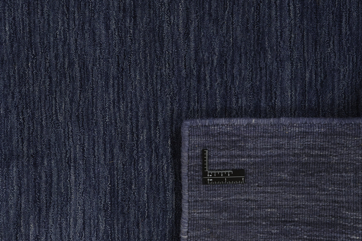 Tapis de Couloir 100% Laine Bleu Indigo - Filato, gros plan sur la texture