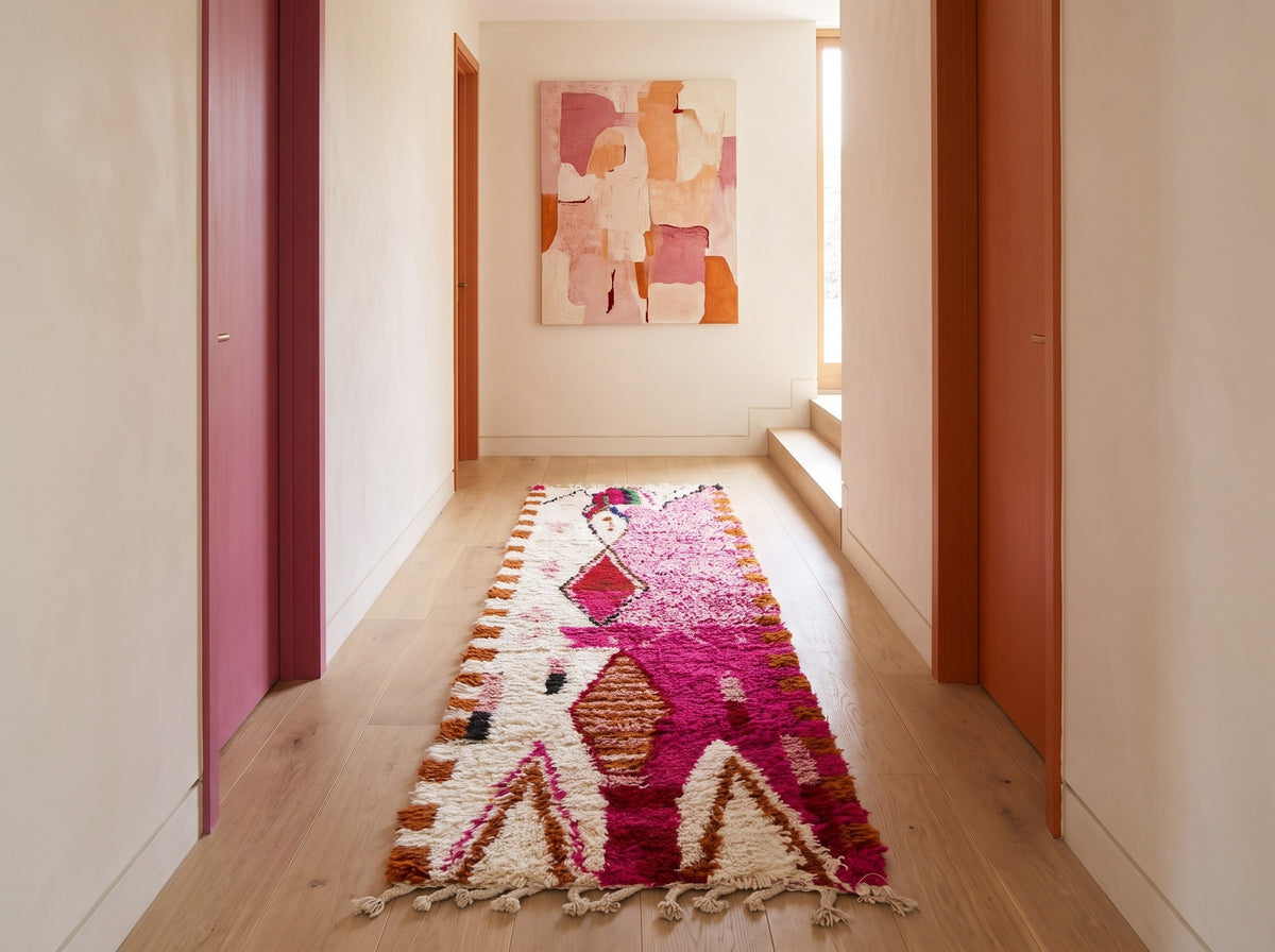 Style déco : intérieur de caractère. Ambiance : lumière naturelle. Pièce : couloir