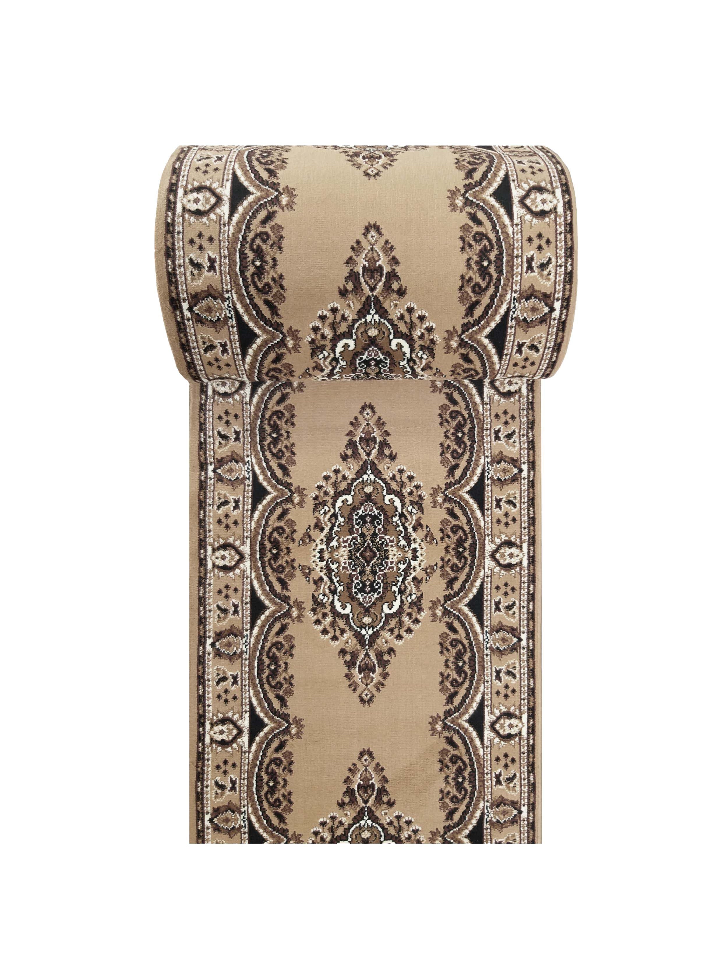 Tapis beige déroulé partiellement avec un motif central ornemental et des bordures, aux couleurs marron, noir et crème