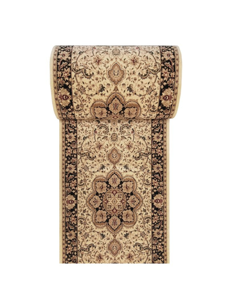 Tapis chemin crème avec motifs traditionnels floraux et arabesques marron foncé et noirs, enroulé sur le dessus