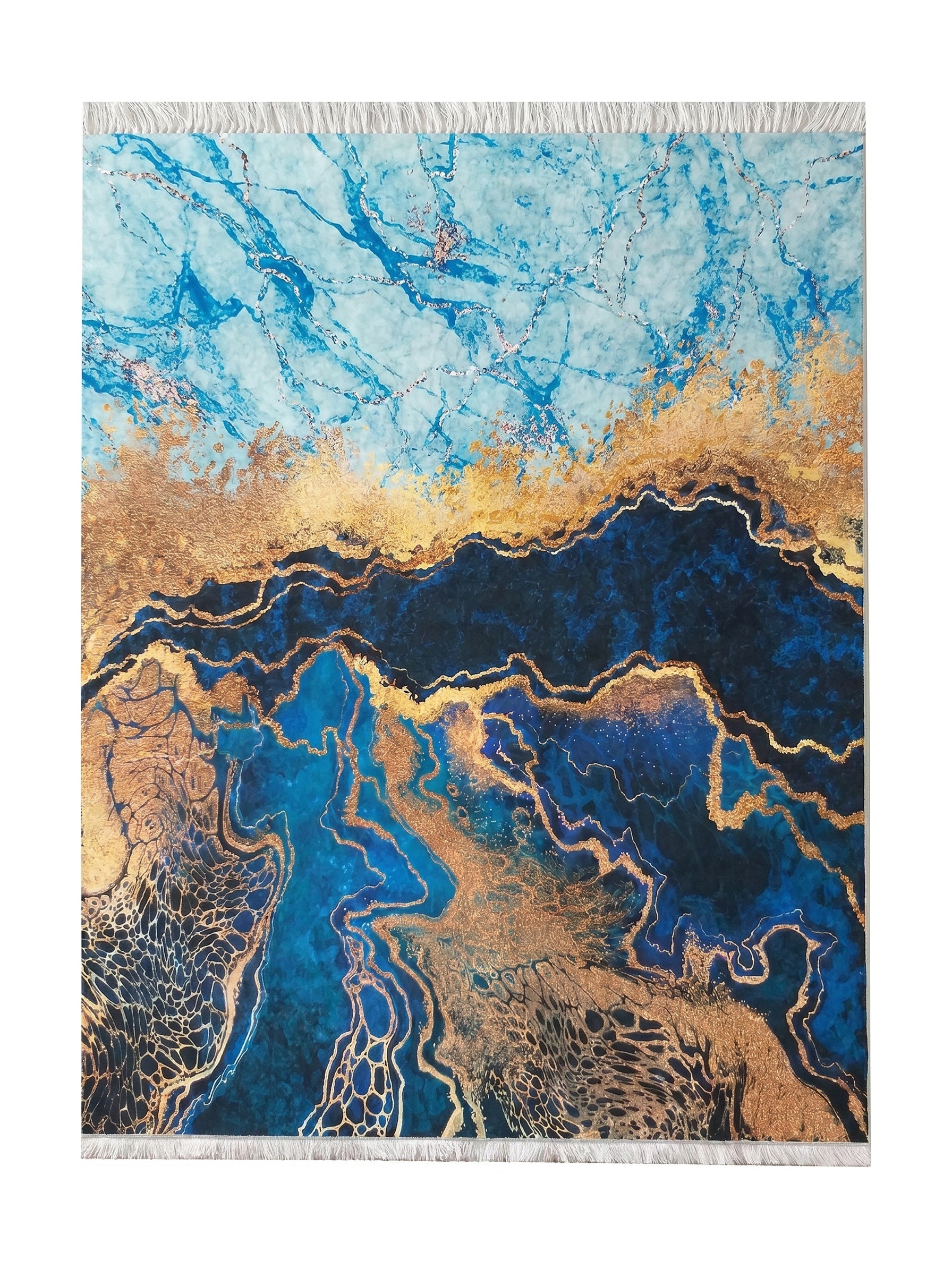Tapis abstrait aux couleurs vives de bleu, turquoise et or, avec des lignes fluides et des effets marbrés. Bords frangés blancs