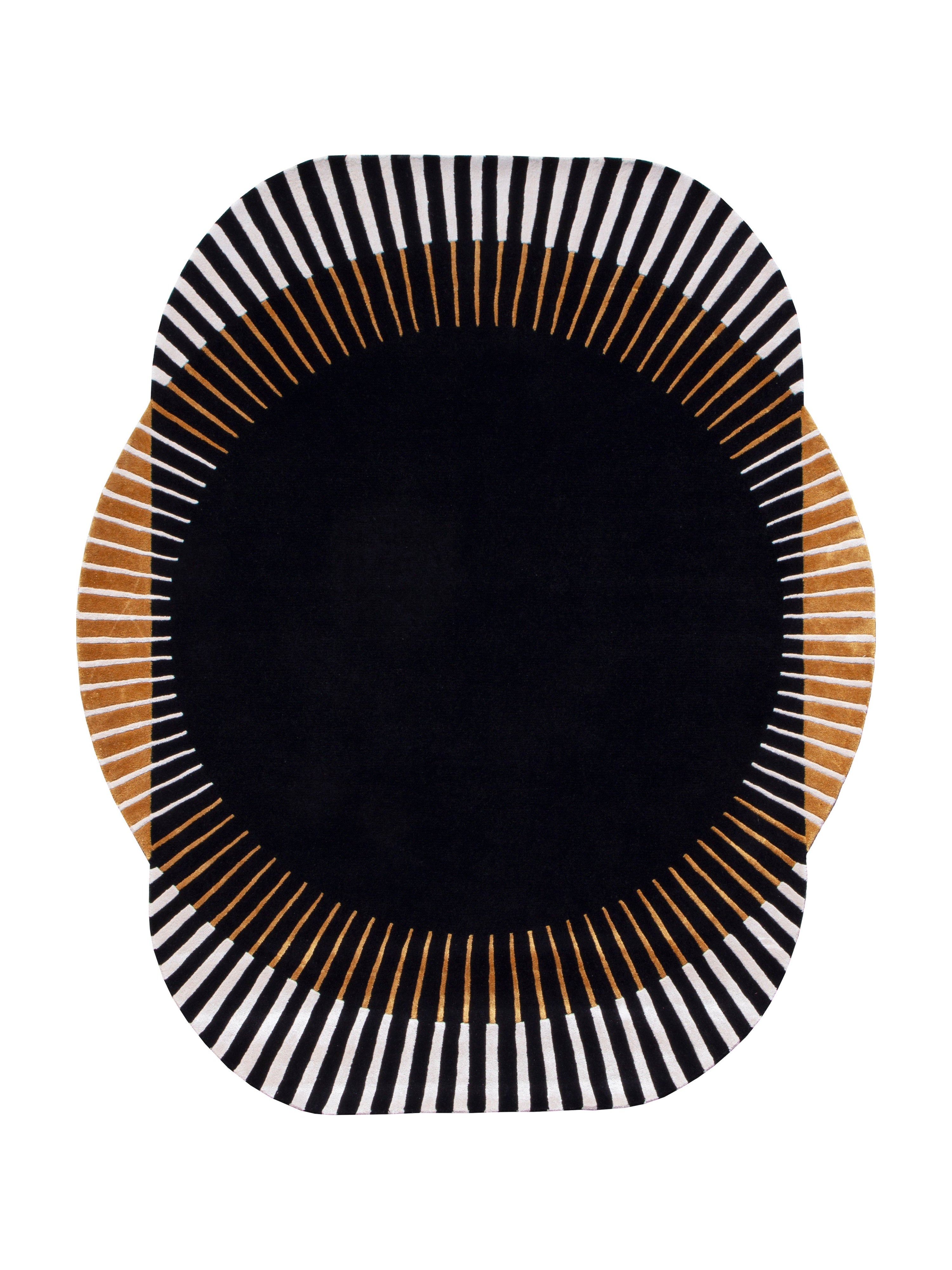 Tapis de type rond, motif géométrique. Couleurs: noir, blanc, or. Pièce décorative