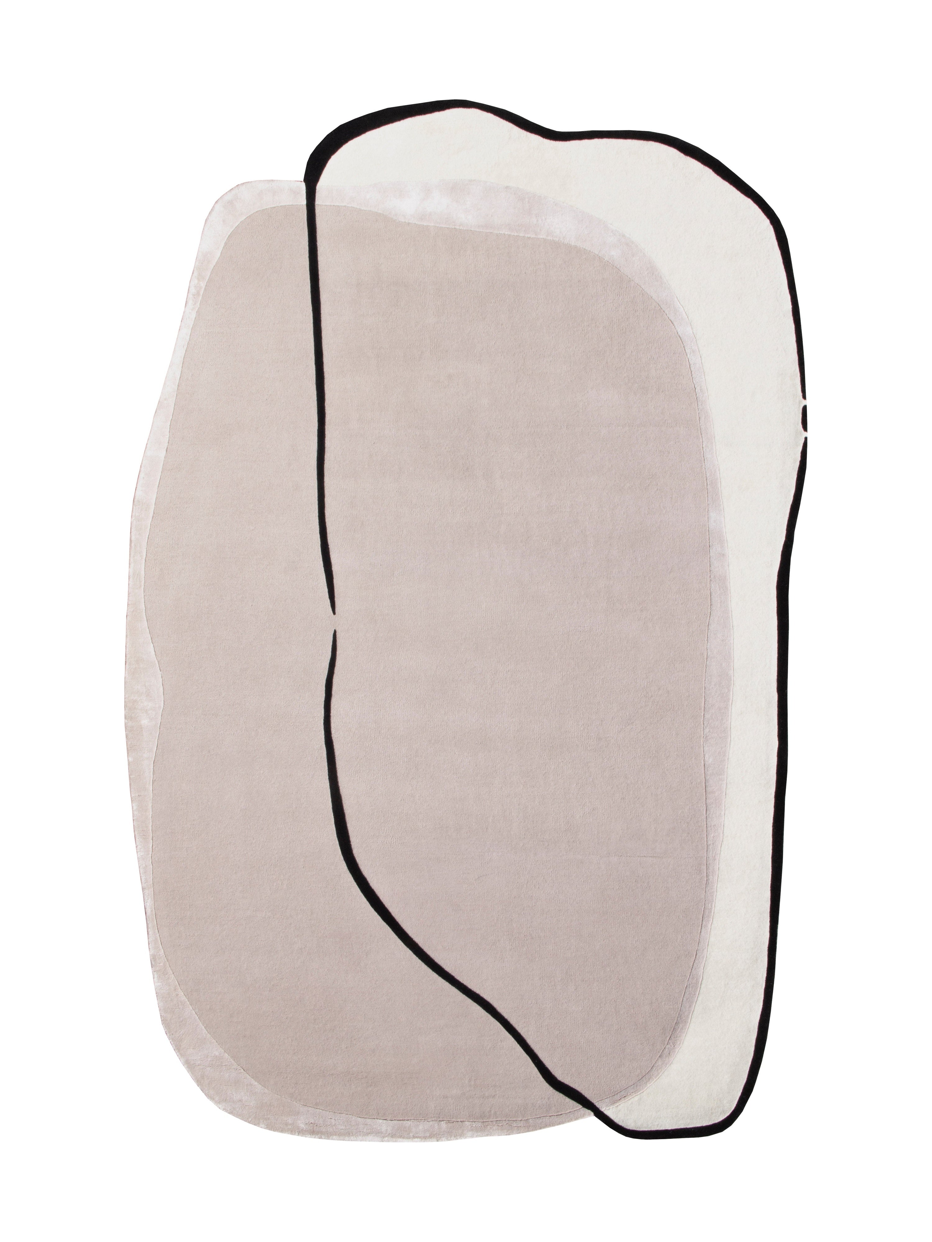 Tapis de style abstrait avec des formes ovales et des couleurs beige et blanc, bordé de noir