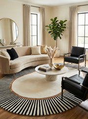 Tapis ovale design épuré, harmonie dans cette pièce. Noir et blanc, couleur neutre. Type tapis moderne