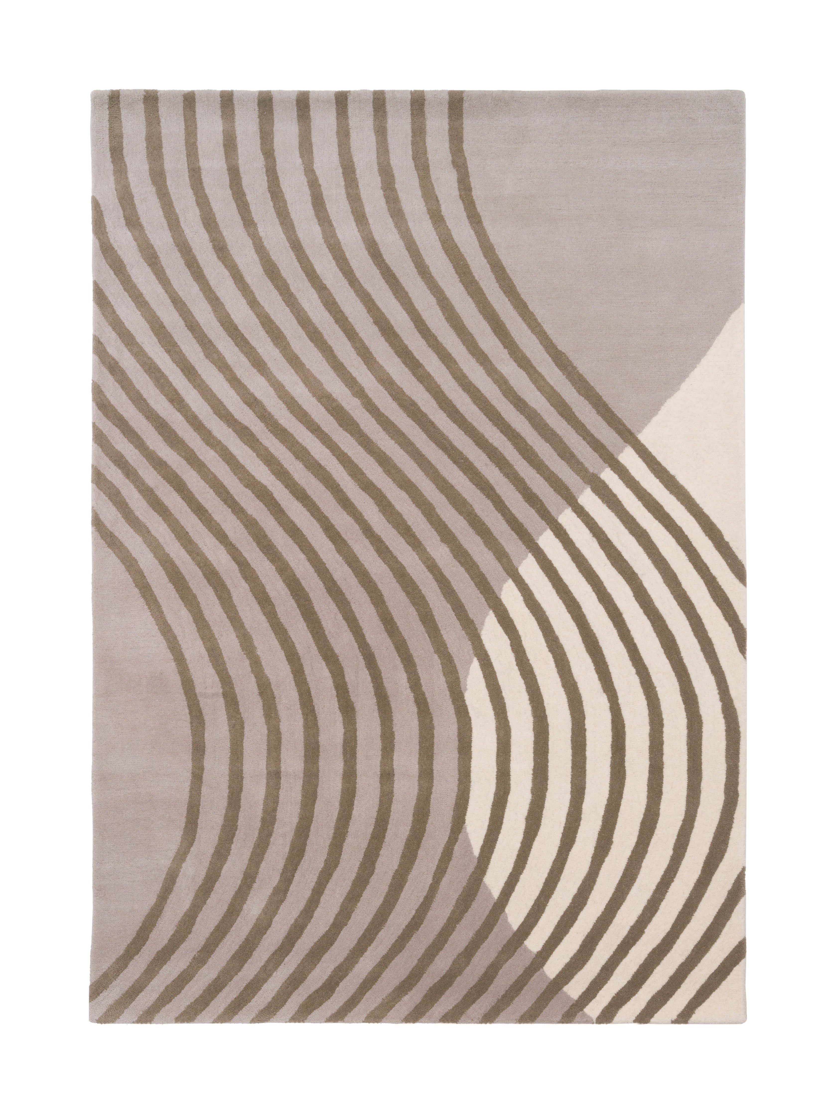 Tapis rectangulaire avec motif de lignes ondulées taupe et blanc cassé, ambiance neutre et moderne