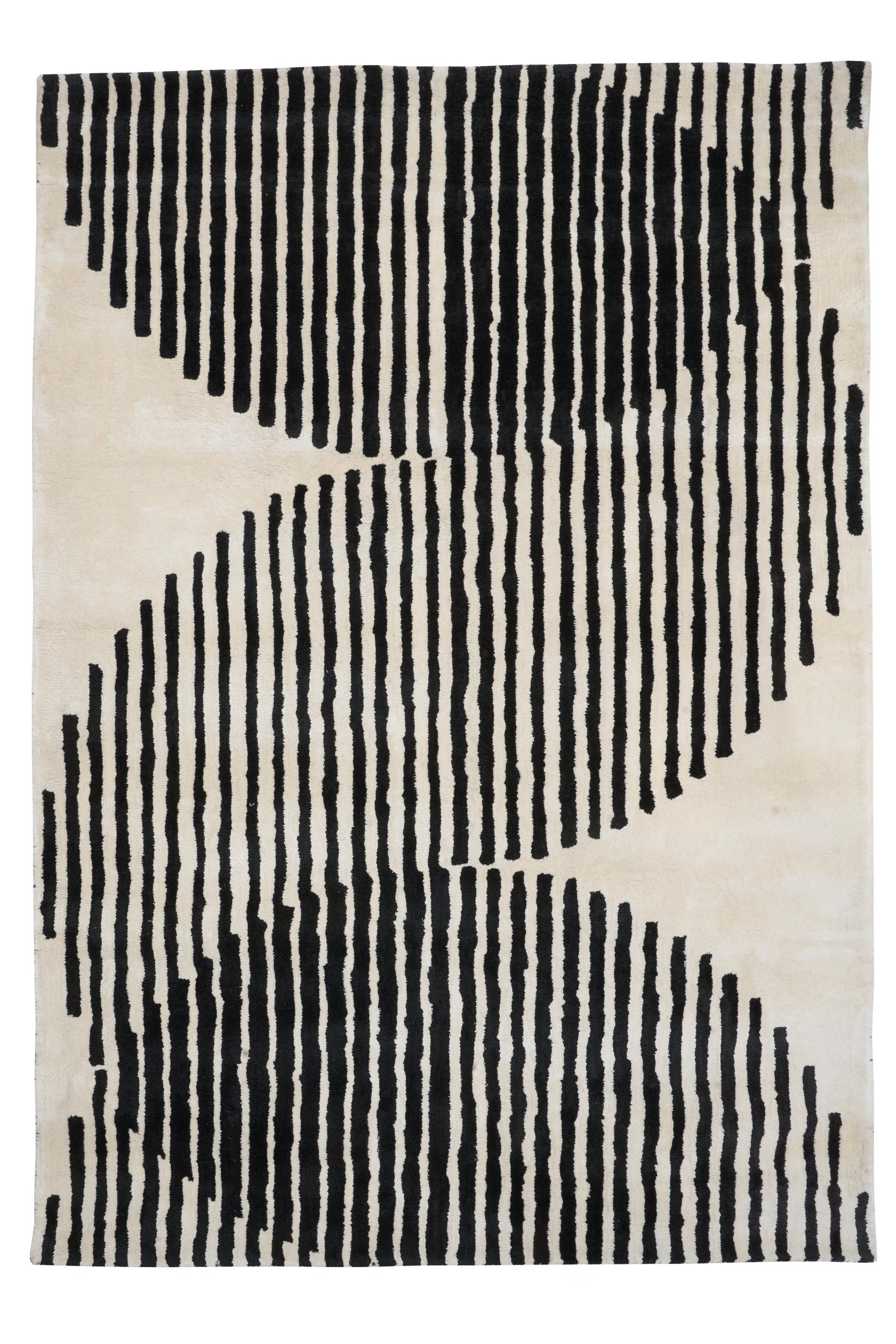 Tapis rectangulaire avec motif de rayures verticales noires sur fond ivoire, style abstrait