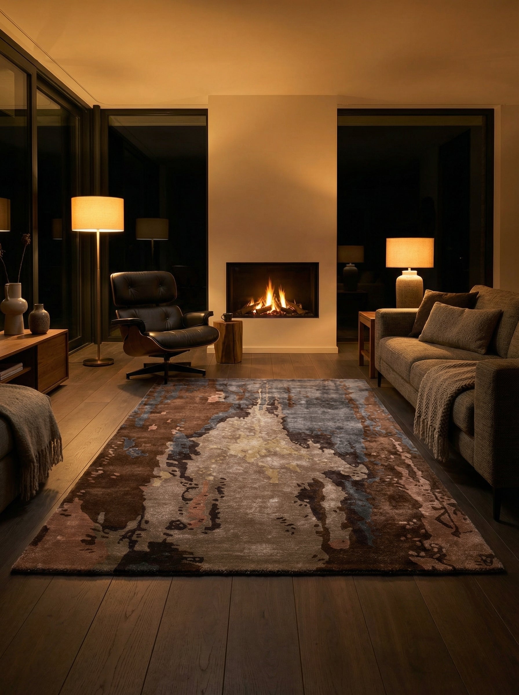 Tapis rectangulaire aux couleurs naturelles, ambiance cosy. Lumière chaude, pièce chaleureuse