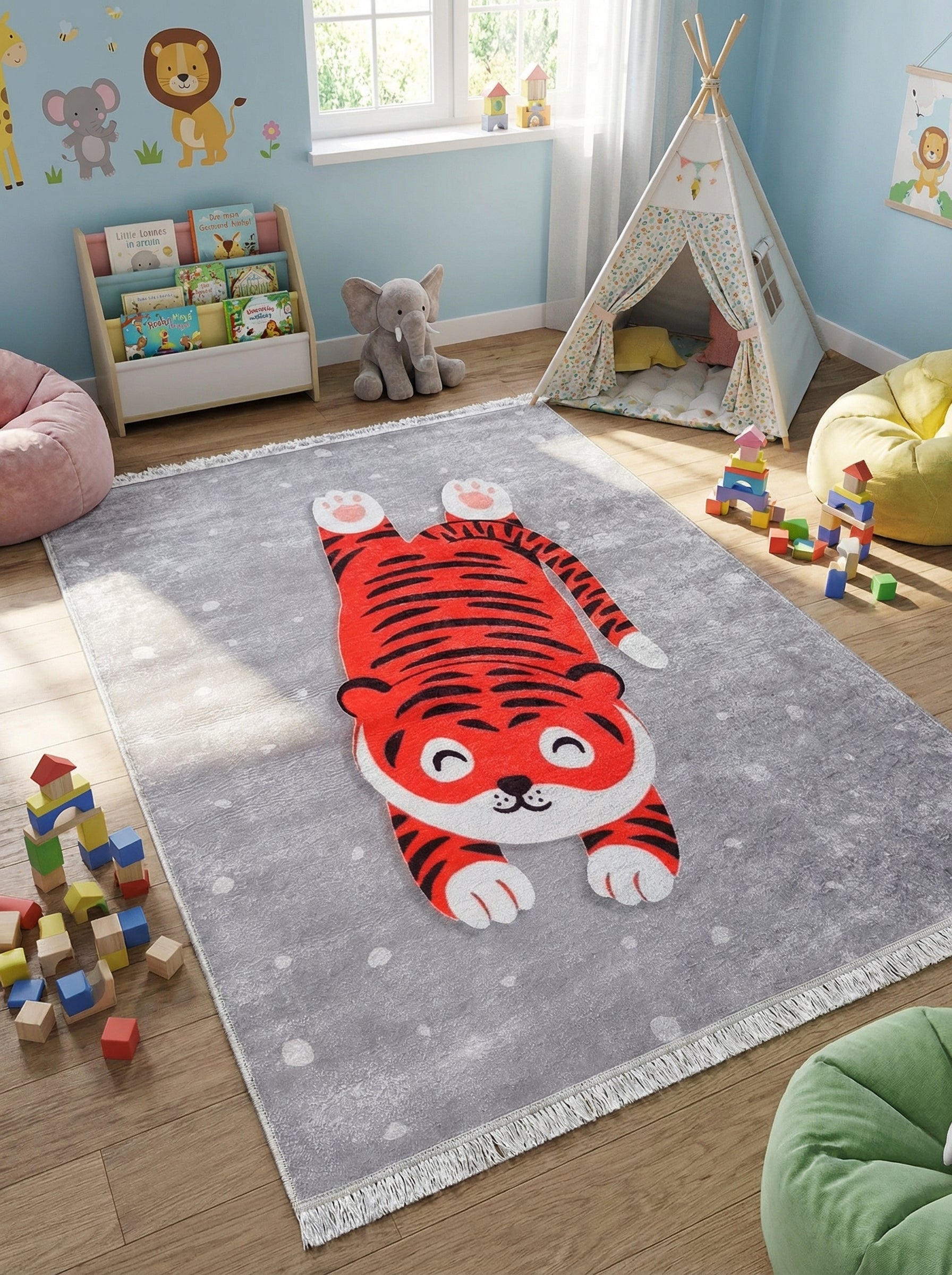 Tapis gris à pois blancs, avec un tigre rouge et noir souriant aux pattes blanches. Ce tapis est posé dans une chambre d'enfant
