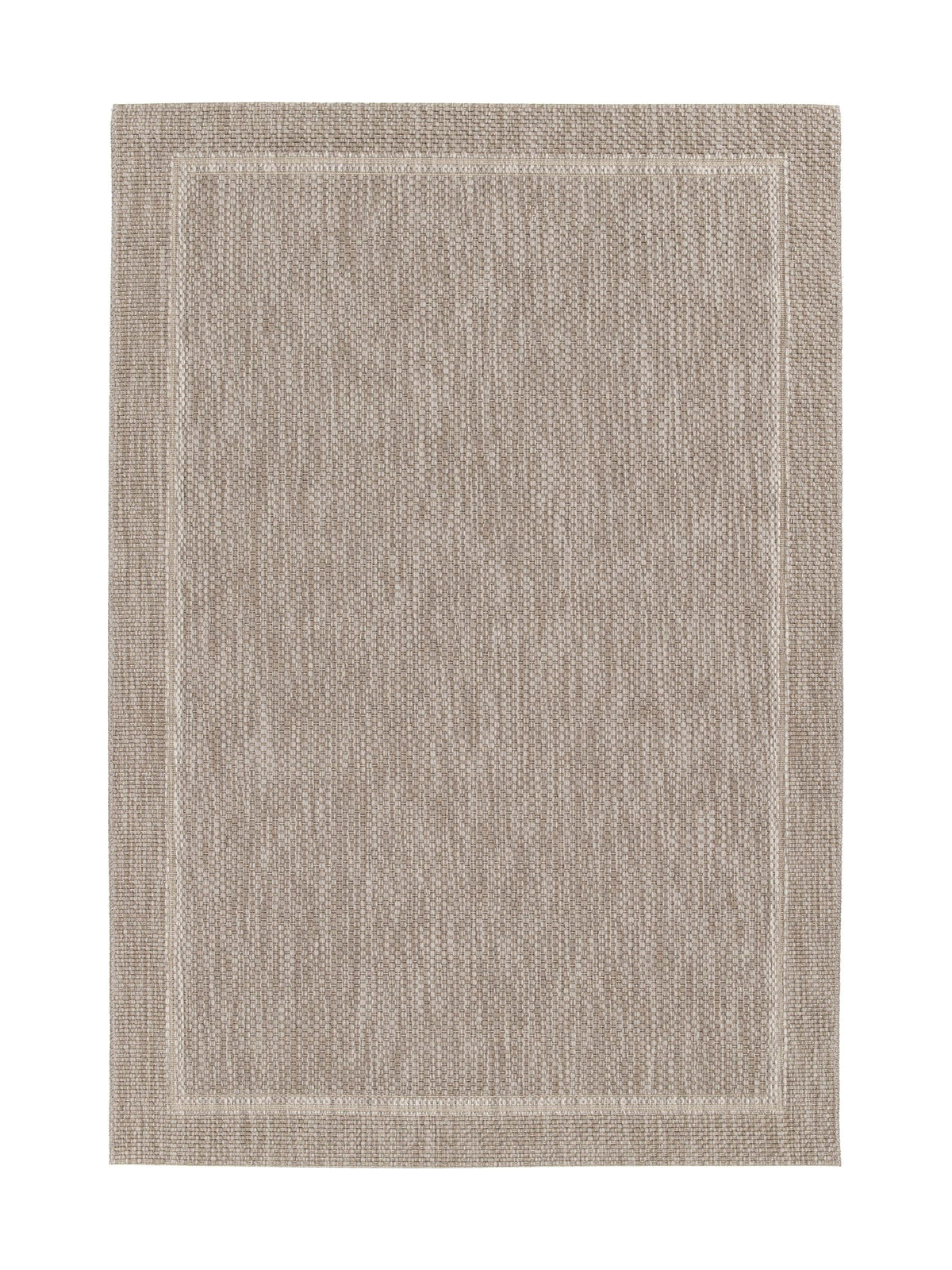 Son tissage dense et bicolore définit ce tapis d'extérieur rectangulaire à la bordure marquée