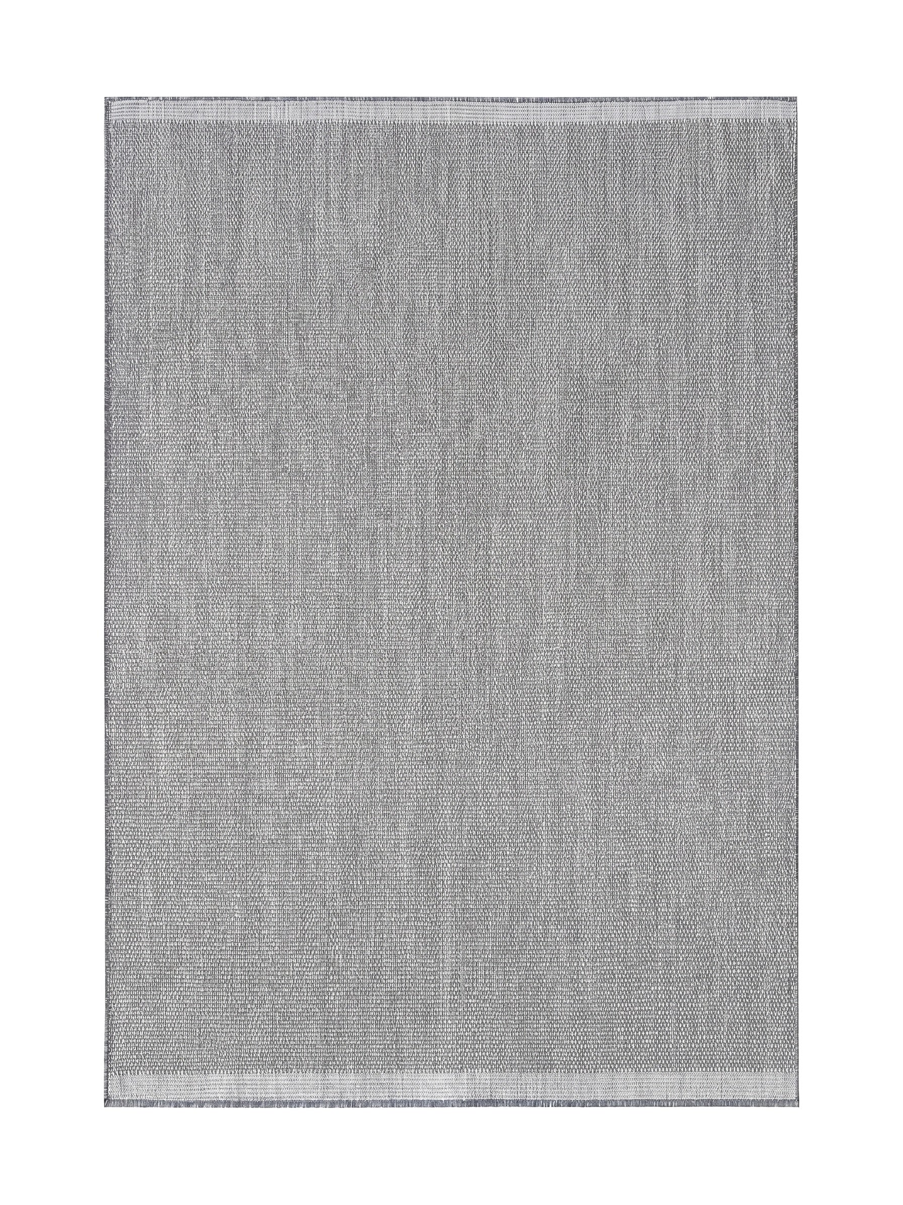 Tapis rectangulaire en tissu tissé gris clair chiné, présentant une texture dense et uniforme sur toute sa surface