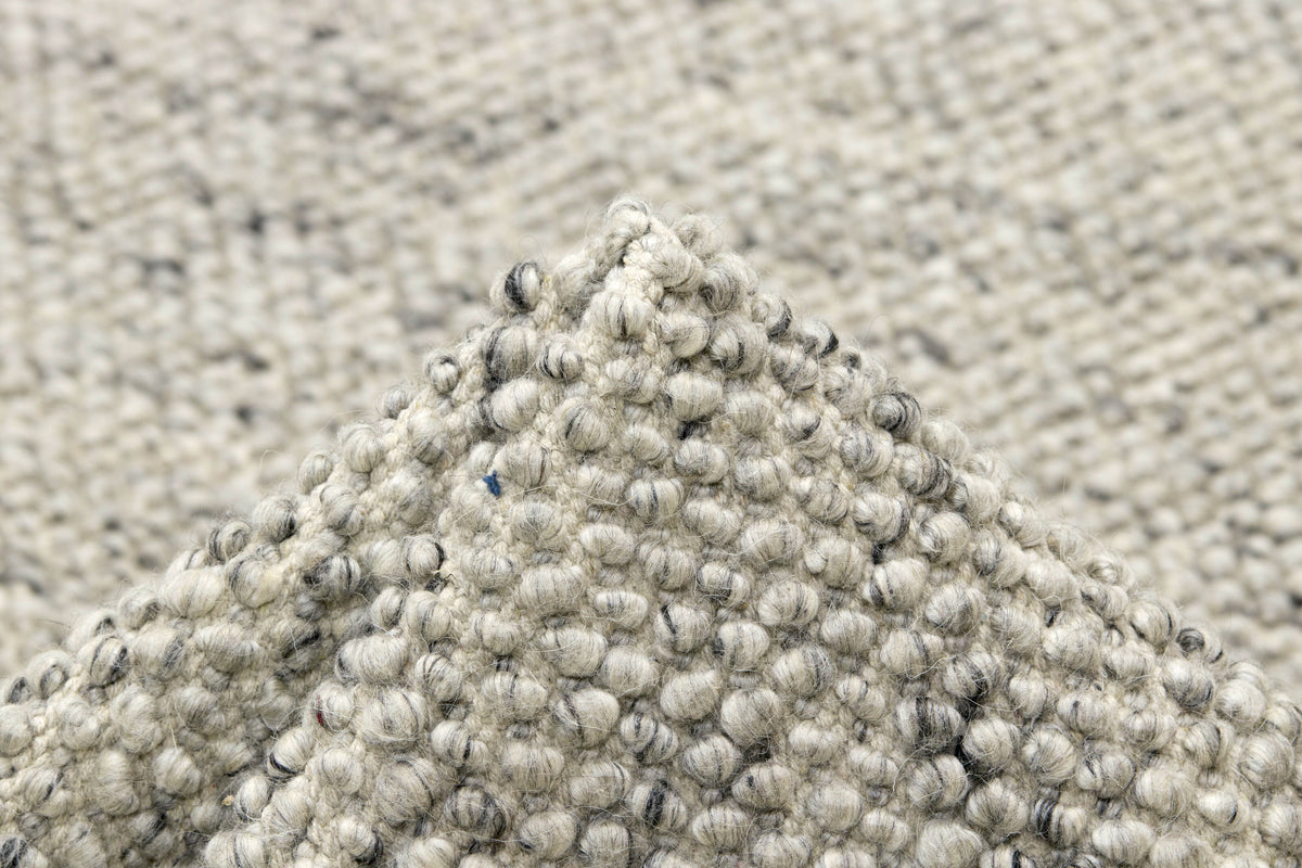 Woll-Viskose-Teppich Hellgrau - Perlina, Nahaufnahme des Materials