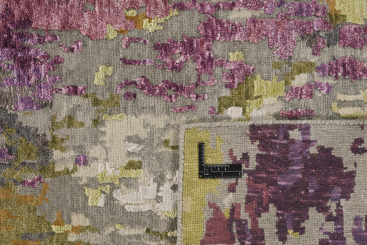 Plum & Ivory Wool & Viscose Rug - Ametista, close-up of the texture