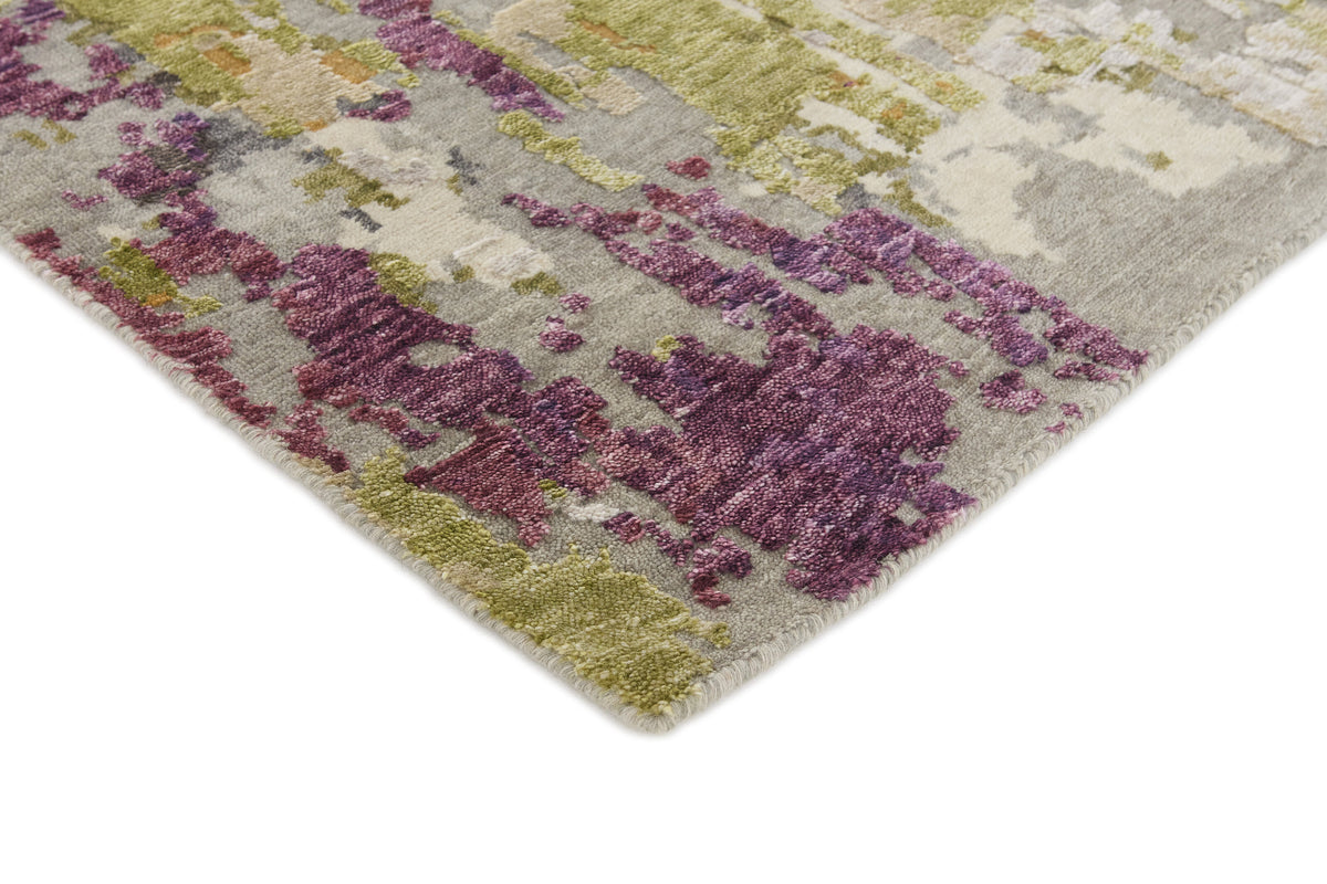 Plum & Ivory Wool & Viscose Rug - Ametista, the surface up close