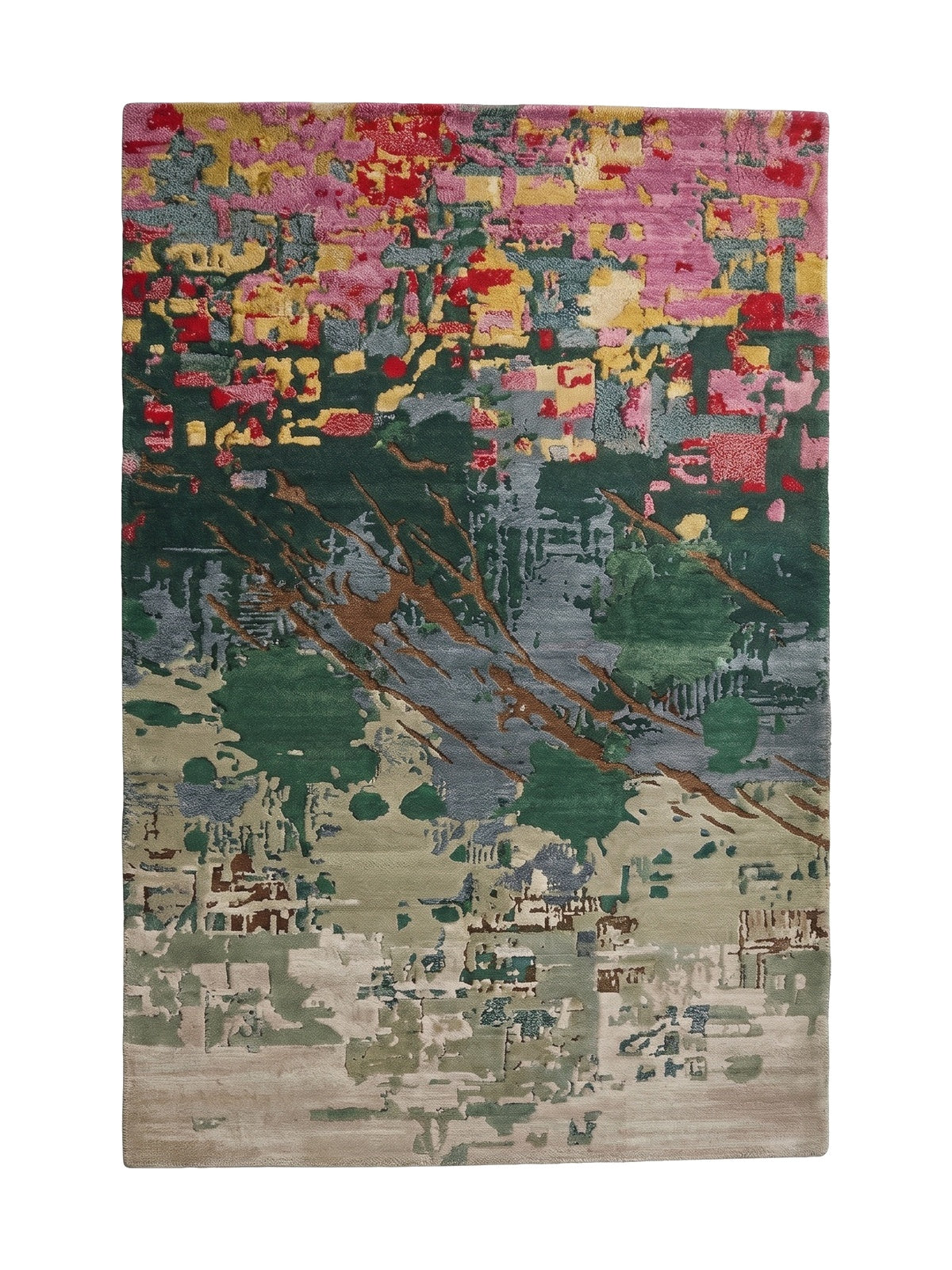 L'aspect fragmenté d'un tapis en laine et viscose tufté main mêle des verts, roses, jaunes et beiges en relief