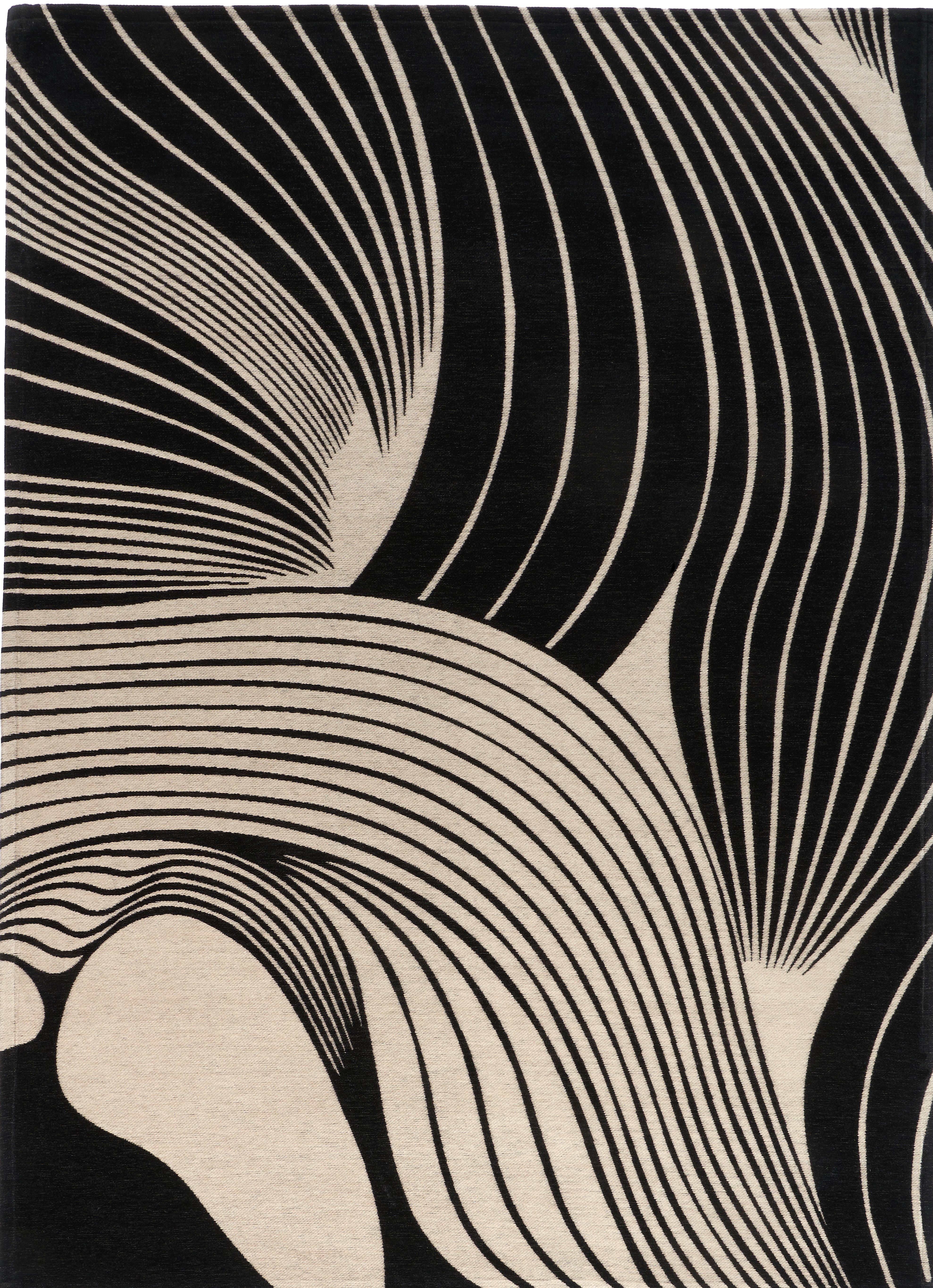 Tapis rectangulaire avec motif abstrait en noir et beige, ambiance moderne