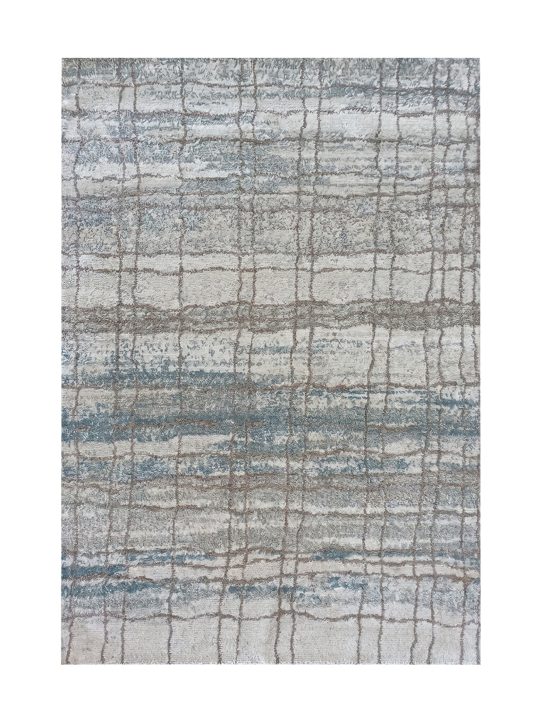 Tapis texturé beige et gris clair avec des bandes horizontales bleues et marron et un quadrillage sombre