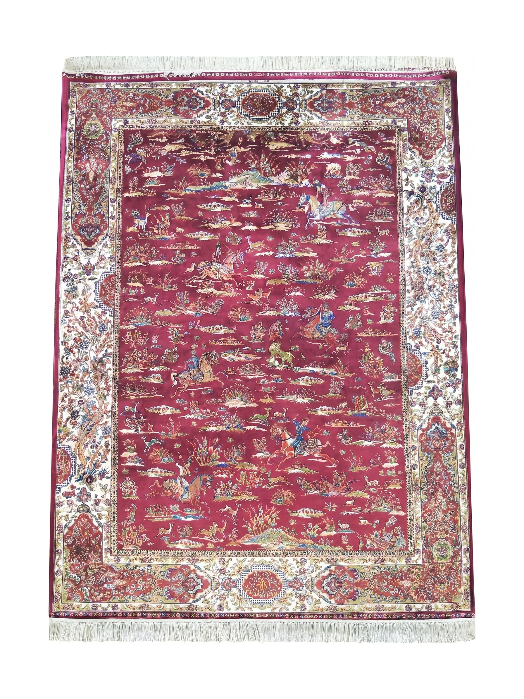 Tapis rouge bordeaux aux motifs figuratifs de cavaliers et animaux, riche bordure florale crème et franges