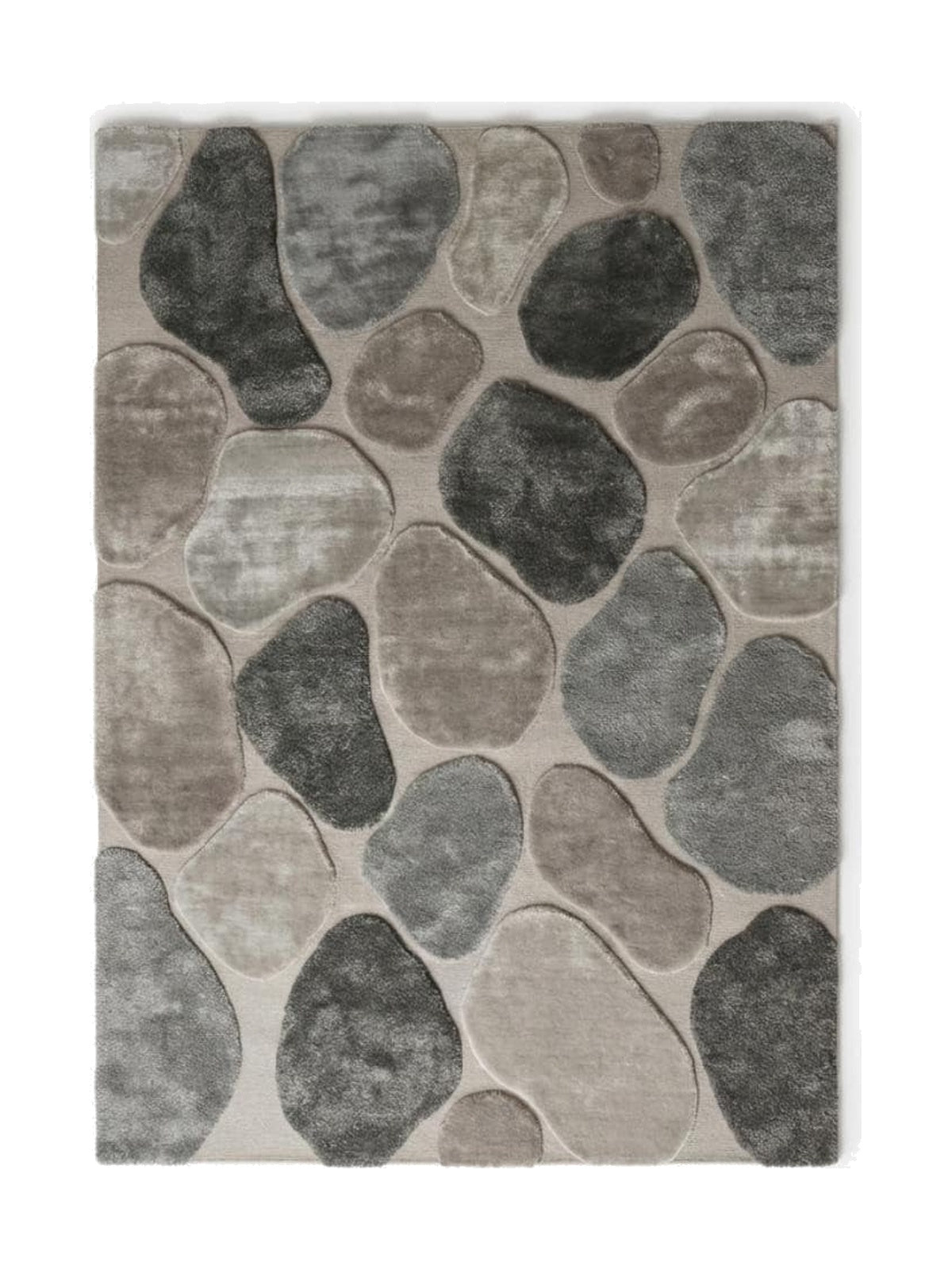 Une texture soyeuse de galets en viscose et laine gris, charbon et taupe apporte un relief distinctif